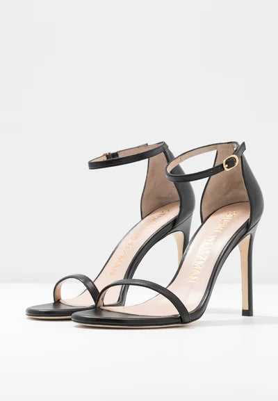 STUART WEITZMAN CZARNY SANDAŁY NA OBCASIE ‘NUDIST’