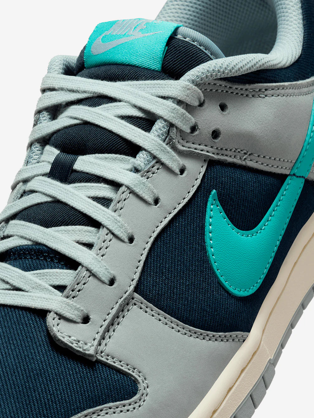 Nike Dunk Low Retro Premium 'Dark Obsidian Green Frost'