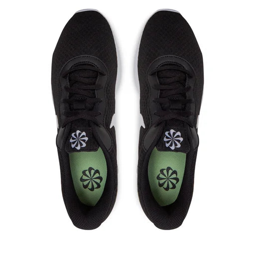 NIKE TANJUN
