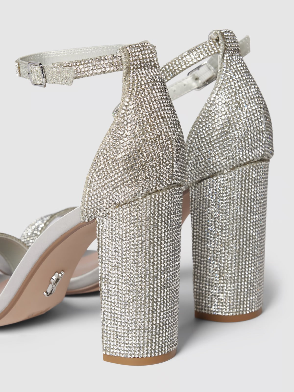 Steve Madden Sandały z obszyciem kamieniami stras model ‘CARRSON’. - srebrny