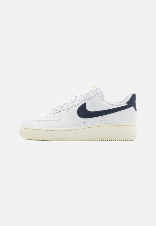Nike Sportswear AIR FORCE 1 07 - Sneakersy niskie
