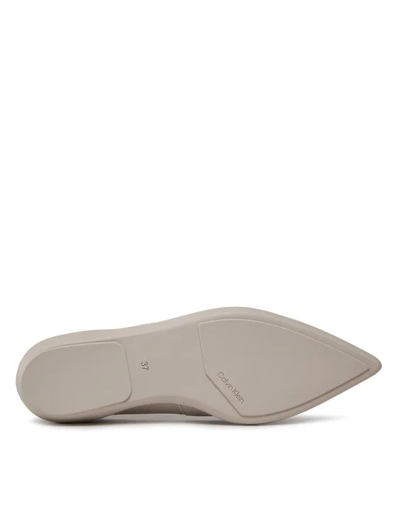 Calvin Klein Półbuty Wrapped Ankle Strap Ballerina HW0HW01840 Szary